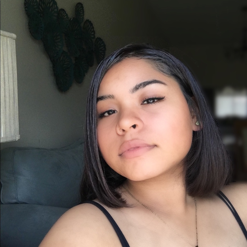 Meet your Posher, Ana ela